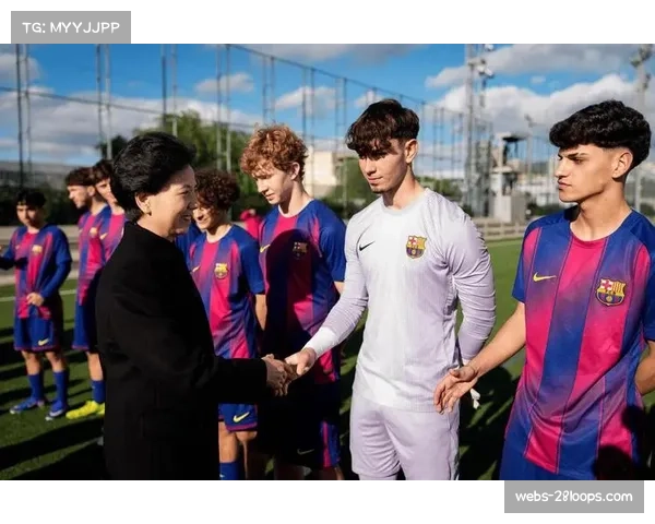 青训探访：拉玛西亚最新一届学员展示，4-3-3体系下对位置模糊化的培养